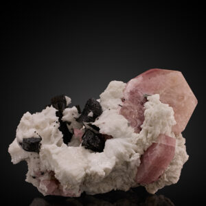 Apatite, Albite, Schorl